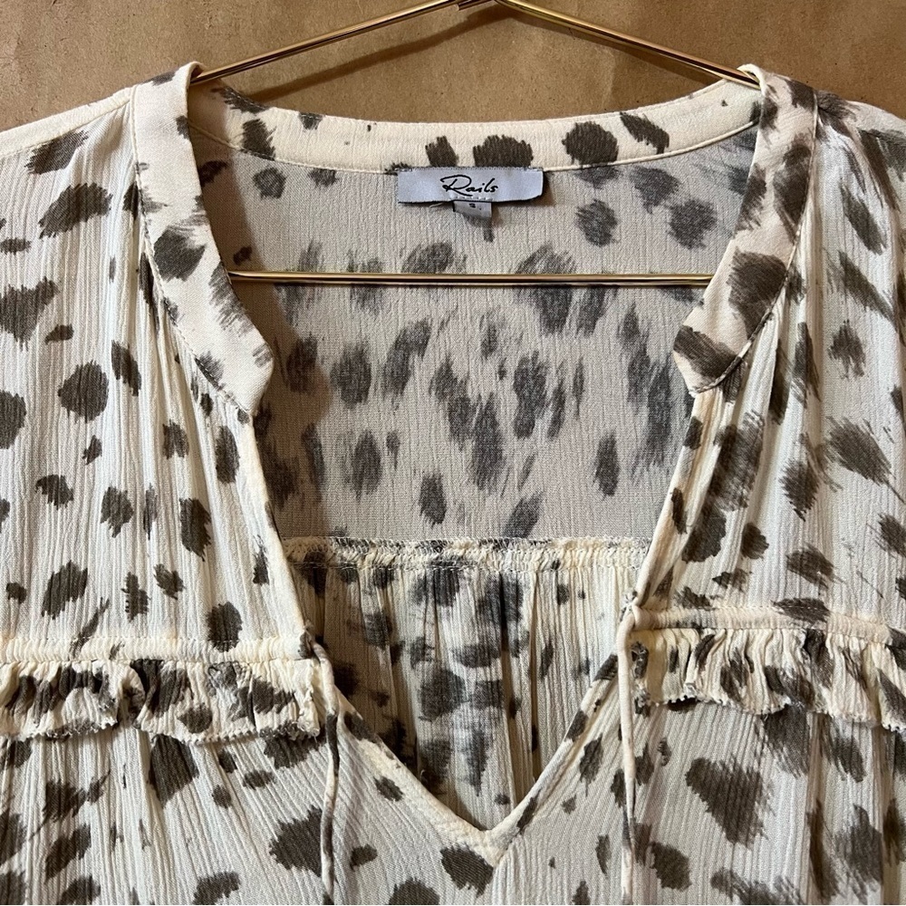 Rails | Lydia Top in Puma Ruffle Neck Tie Popover Top Rayon Chiffon Size S - Picture 5 of 13